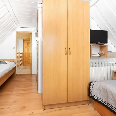 Emilia Szymona Zaryckiego 17 Guest house 3*