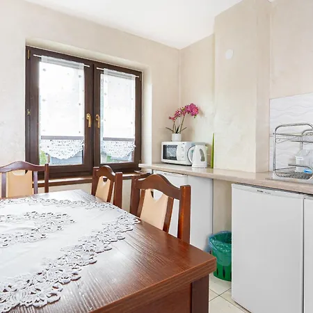 Emilia Szymona Zaryckiego 17 Guest house 3*